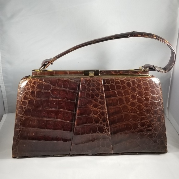 Bellestone Handbags - Vintage Bellestone Alligator Handbag